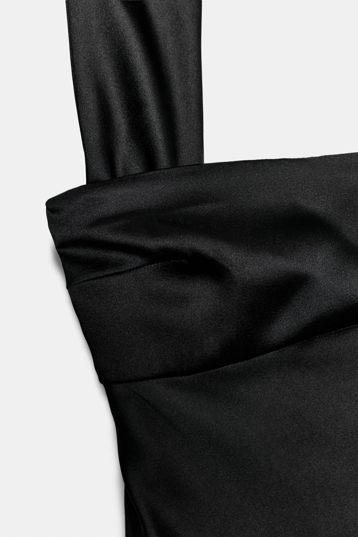 VESTIDO SATINADO FOULARD